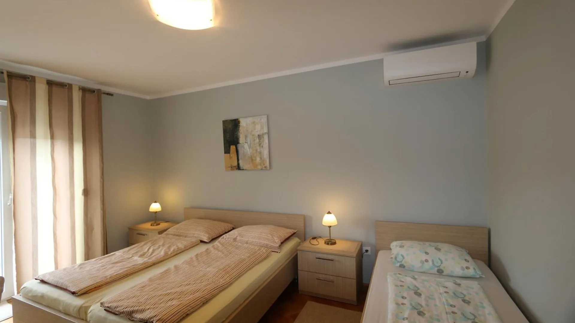 Apartment Villa Marica Silo  Croatia