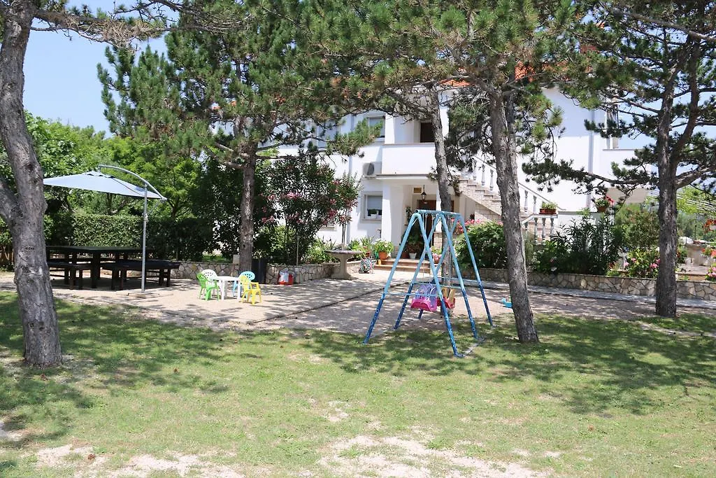 Apartment Villa Marica Silo  Croatia